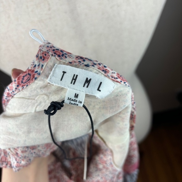 THML (M) Flutter Sleeve Top, NWT - Picture 5 of 6